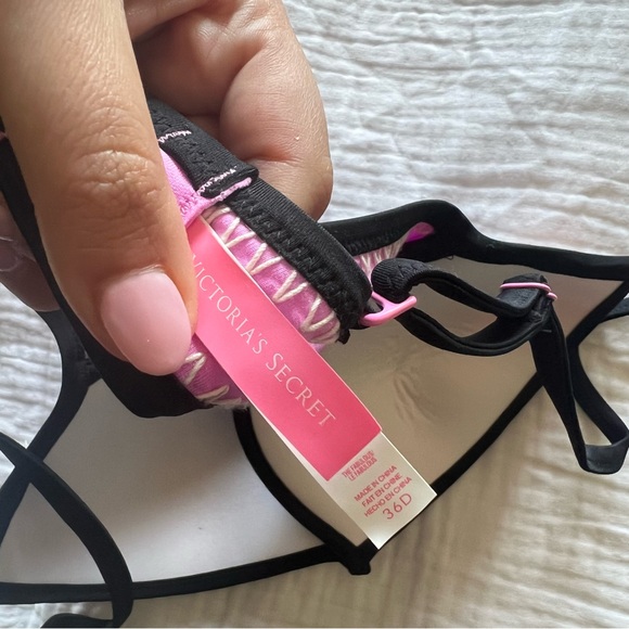 Padded Victoria Secret Bikini Top. - Picture 5 of 5